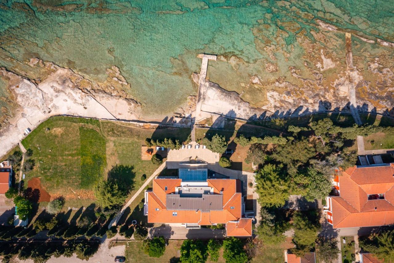 Villa Valdepian Apartments Савудрия Экстерьер фото