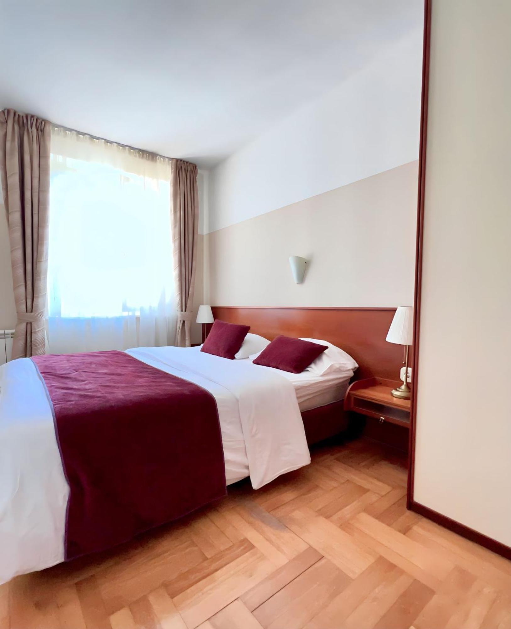 Villa Valdepian Apartments Савудрия Экстерьер фото