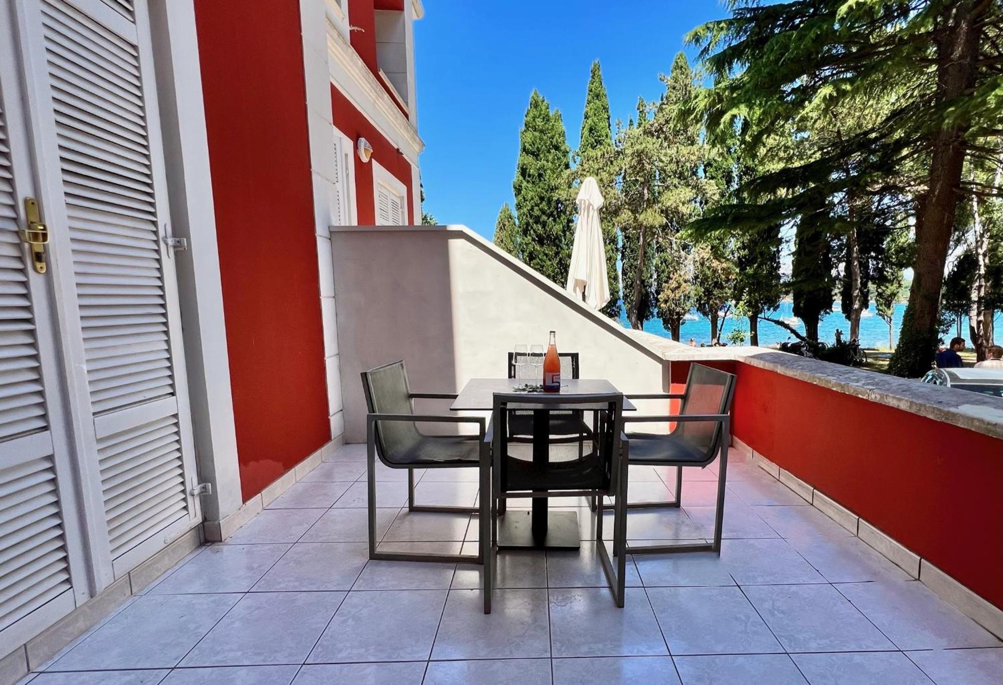 Villa Valdepian Apartments Савудрия Экстерьер фото