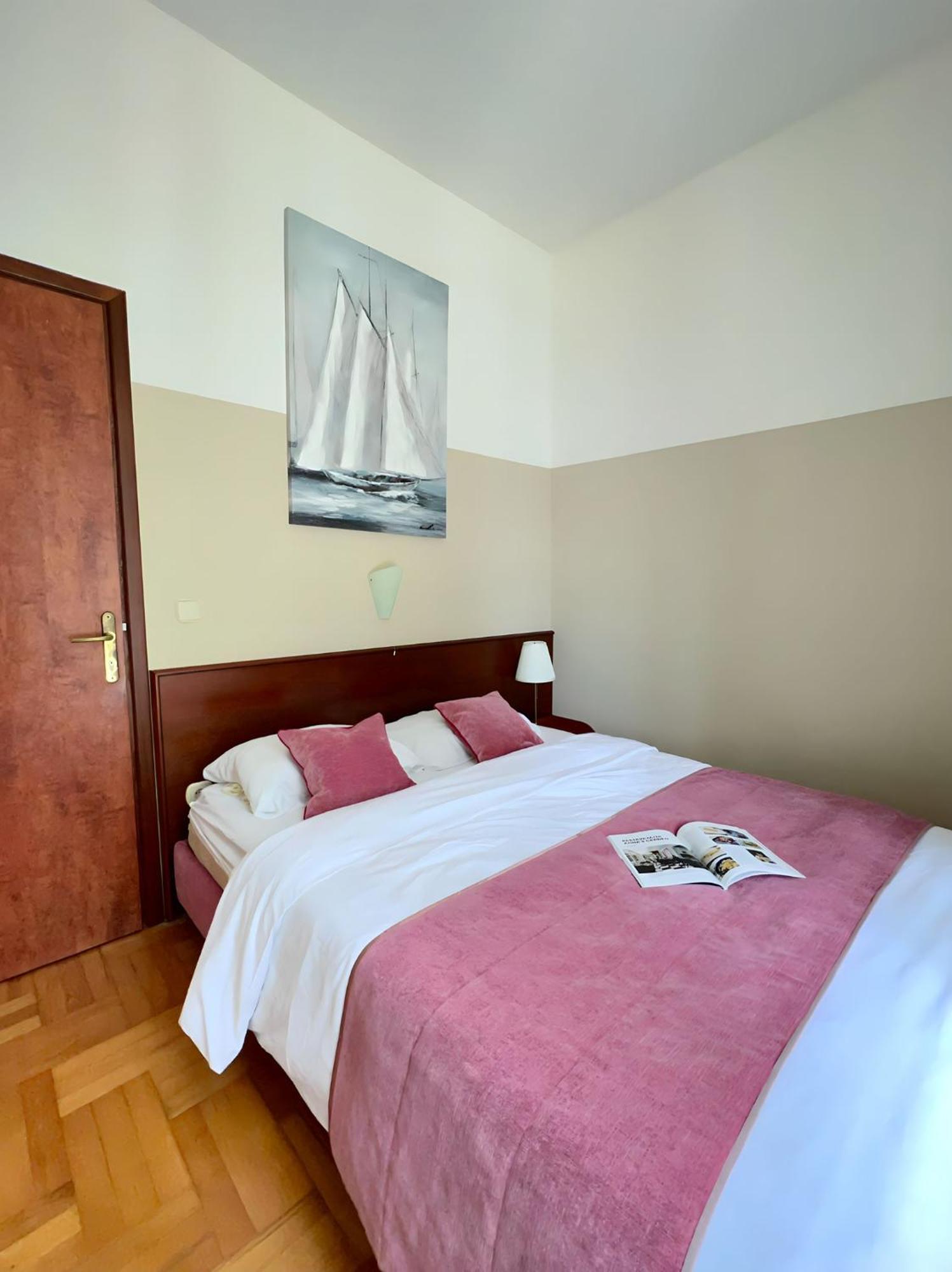 Villa Valdepian Apartments Савудрия Экстерьер фото