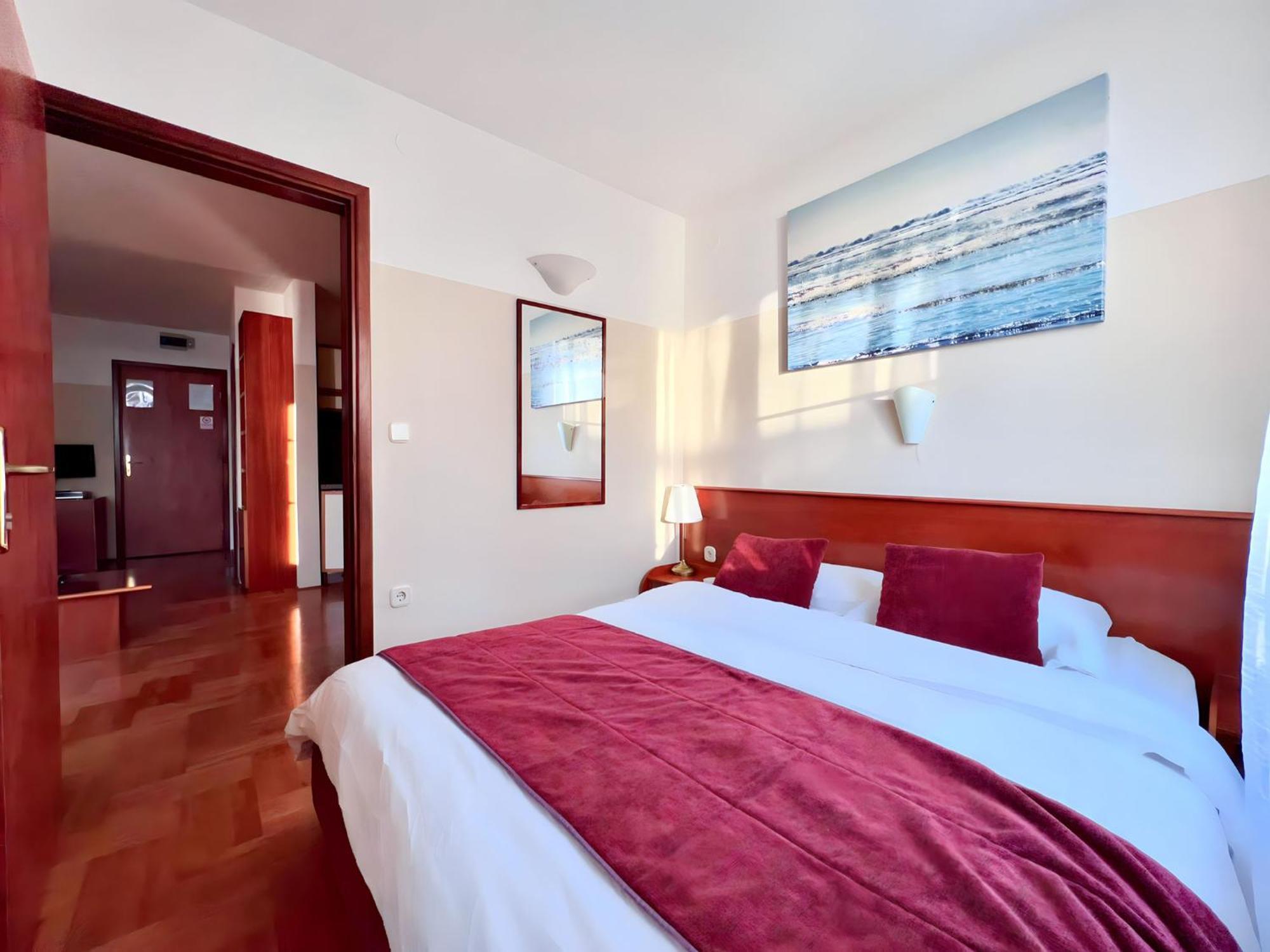 Villa Valdepian Apartments Савудрия Экстерьер фото
